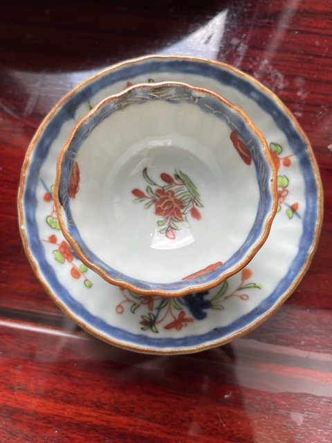 古玩陶瓷康熙·青花加彩花卉紋花口杯碟一套真品鑒賞圖