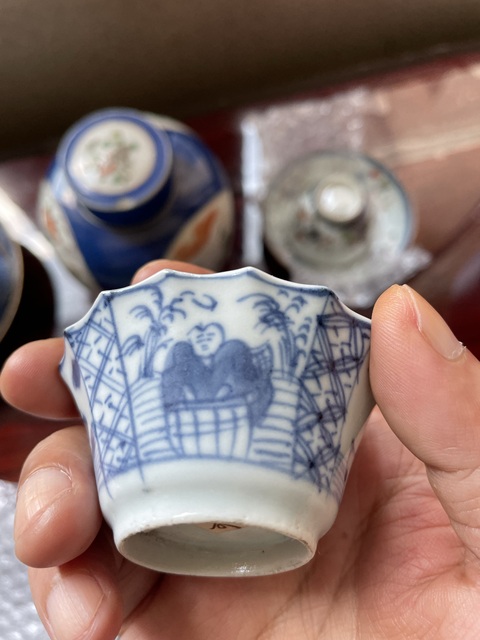 古玩陶瓷康熙·青花漁家樂紋花口杯碟一套 真品鑒賞圖