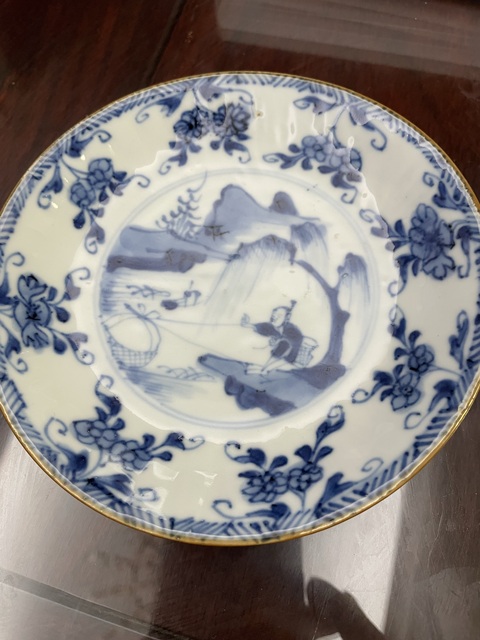 古玩陶瓷康熙·外紫金釉內(nèi)青花山水人物紋杯碟一套 真品鑒賞圖