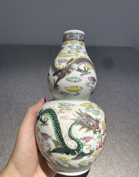 古玩陶瓷龍紋葫蘆瓶真品鑒賞圖