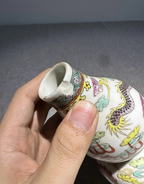 古玩陶瓷龍紋葫蘆瓶真品鑒賞圖