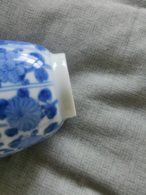 古玩陶瓷康熙青花杯真品鑒賞圖