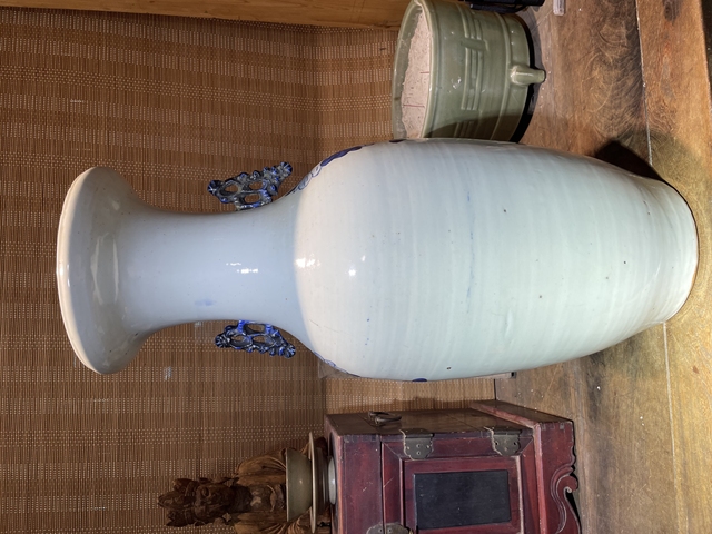 古玩陶瓷花鳥紋青花瓶真品鑒賞圖