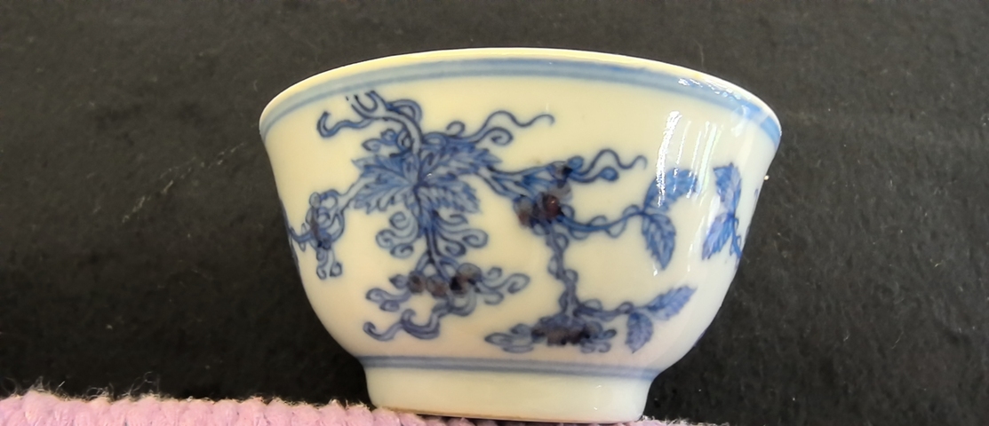 古玩陶瓷花果紋杯真品鑒賞圖