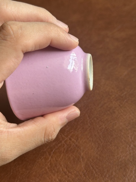 古玩陶瓷紅釉杯真品鑒賞圖