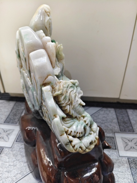 古玩玉器天然翡翠“觀音”擺件真品鑒賞圖