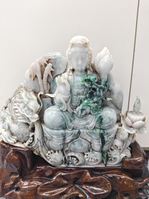 古玩玉器天然翡翠“觀音”擺件真品鑒賞圖
