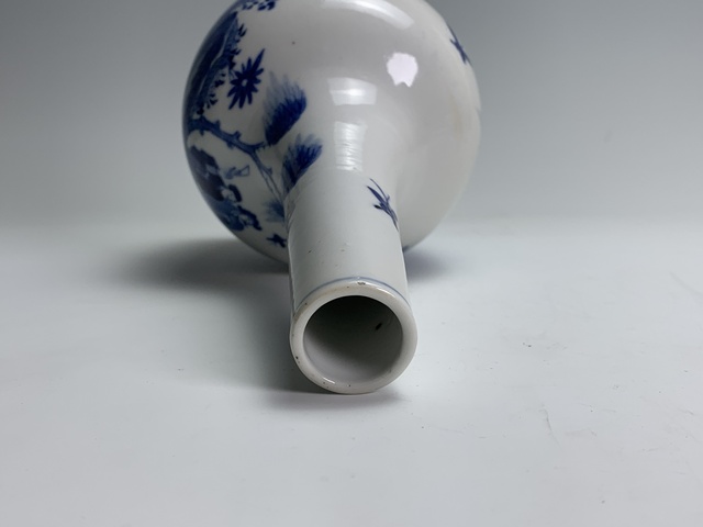 古玩陶瓷清晚期·青花人物紋天球瓶拍賣，當前價格696元
