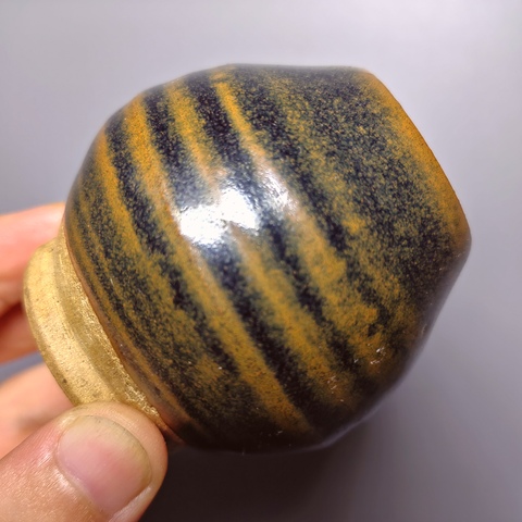 古玩陶瓷窯變黑釉雞心罐真品鑒賞圖