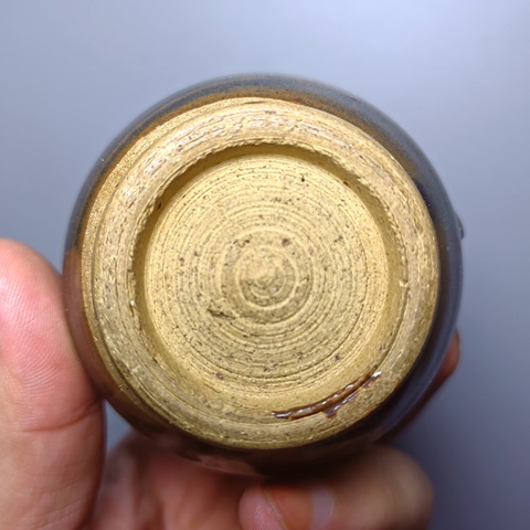 古玩陶瓷窯變黑釉雞心罐真品鑒賞圖