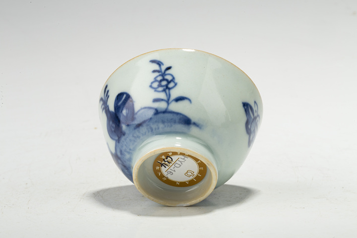 古玩陶瓷清中早·青花博古花卉紋杯碟一套拍賣,當(dāng)前價(jià)格593元