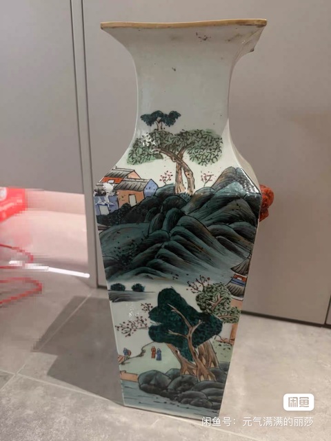 古玩陶瓷粉彩山水人物雙耳方瓶真品鑒賞圖