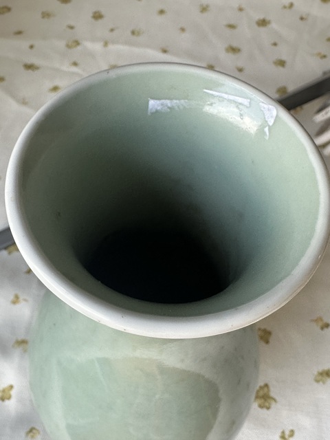 古玩陶瓷豆青釉玉壺春瓶真品鑒賞圖