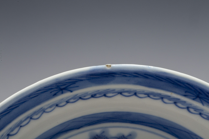 古玩陶瓷清中·青花山水樓閣紋深腹盤真品鑒賞圖
