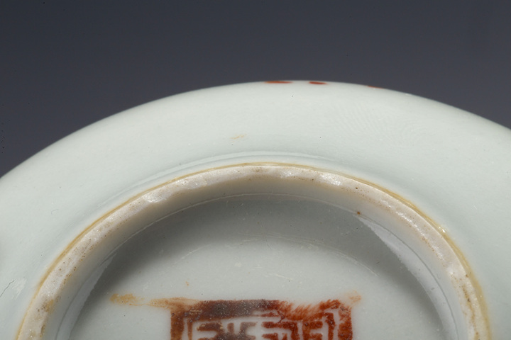 古玩陶瓷清晚·粉彩花卉紋筆舔
真品鑒賞圖