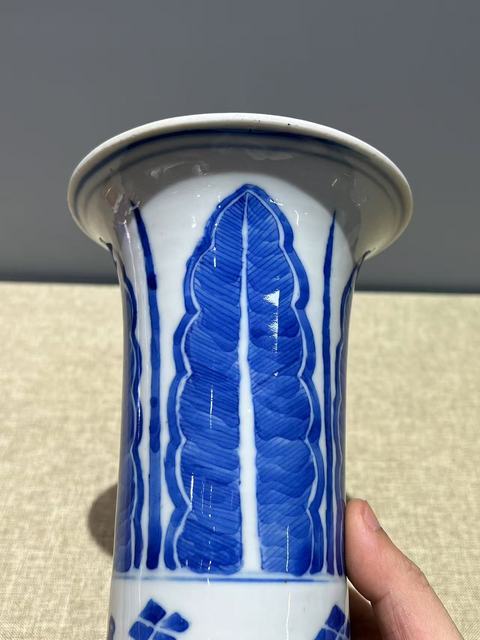 古玩陶瓷青花蕉葉紋花觚真品鑒賞圖