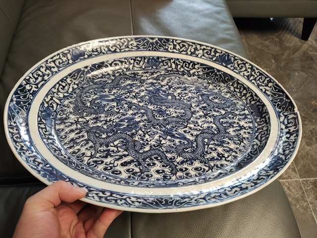 古玩陶瓷青花趕珠龍紋折沿盤真品鑒賞圖