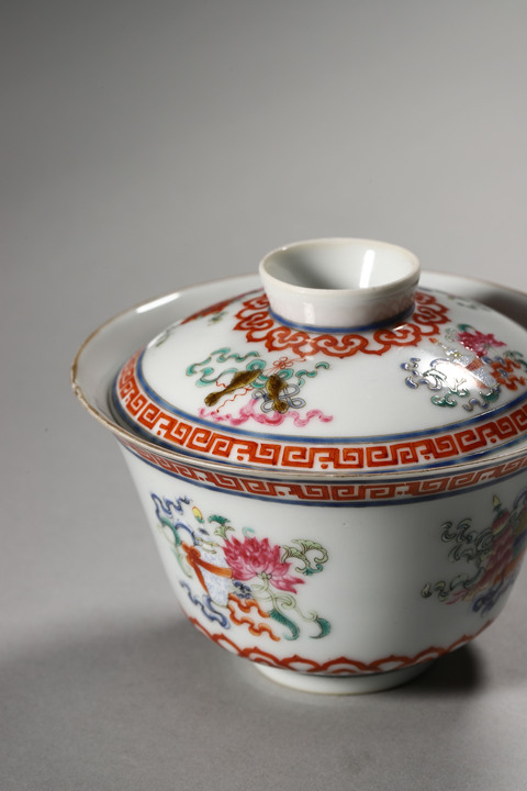 古玩陶瓷粉彩八寶紋蓋碗,疑似后加款真品鑒賞圖