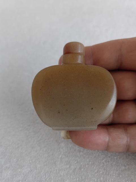 古玩玉器金絲玉雕“鼻煙壺”拍賣,當前價格350元