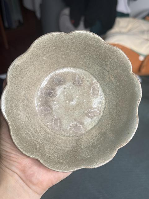 古玩陶瓷越窯海棠碗真品鑒賞圖