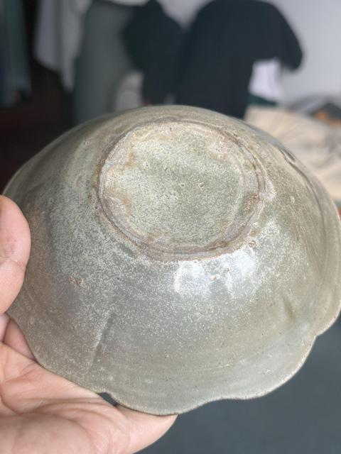 古玩陶瓷越窯海棠碗真品鑒賞圖