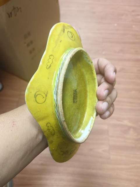 古玩陶瓷粉彩海棠盤真品鑒賞圖
