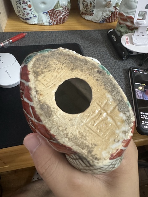古玩陶瓷民國粉彩彌勒佛像真品鑒賞圖