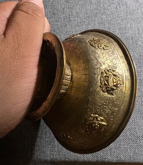 古玩銅器供杯真品鑒賞圖