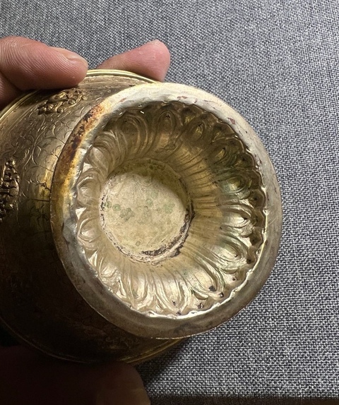 古玩銅器供杯真品鑒賞圖