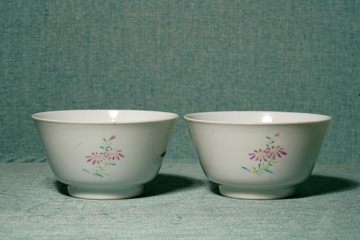 古玩陶瓷粉彩杯真品鑒賞圖