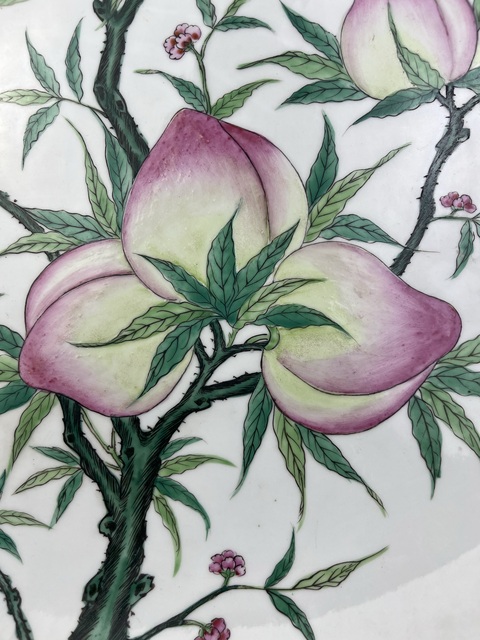 古玩陶瓷粉彩九桃大盤真品鑒賞圖