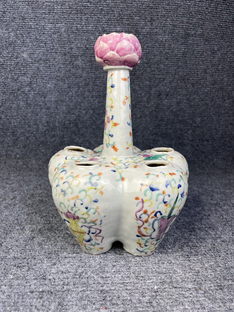 古玩陶瓷粉彩暗八仙五連瓶拍賣，當前價格6588元