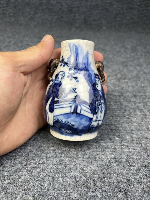 古玩陶瓷哥釉青花人物故事獸耳尊拍賣，當前價格2888元