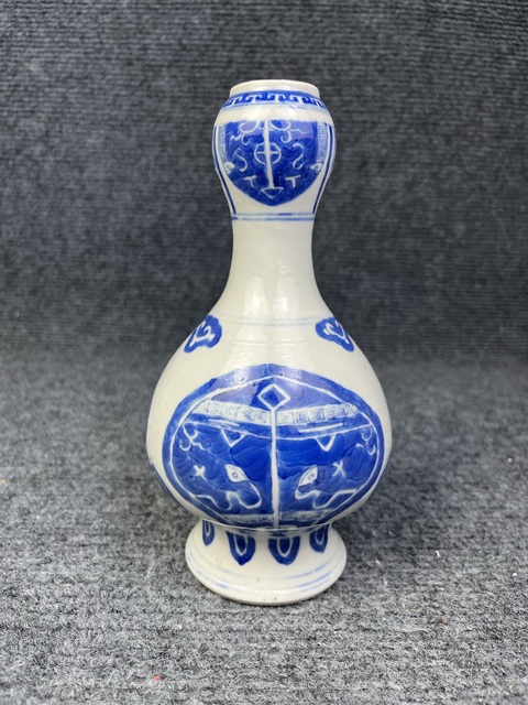 古玩陶瓷青花饕餮紋蒜頭瓶真品鑒賞圖