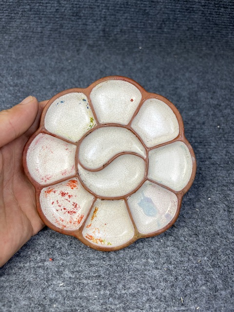 古玩陶瓷紫砂八卦紋花口調色盤拍賣，當前價格888元