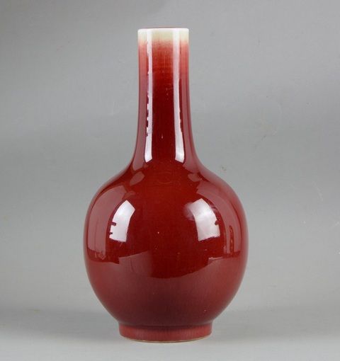 古玩陶瓷郎紅釉天球瓶真品鑒賞圖