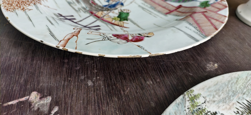 古玩陶瓷漁家樂粉彩盤真品鑒賞圖