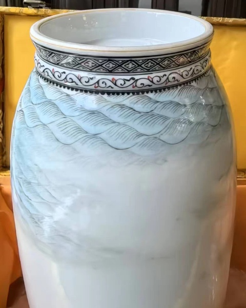 古玩陶瓷人物紋粉彩瓶真品鑒賞圖