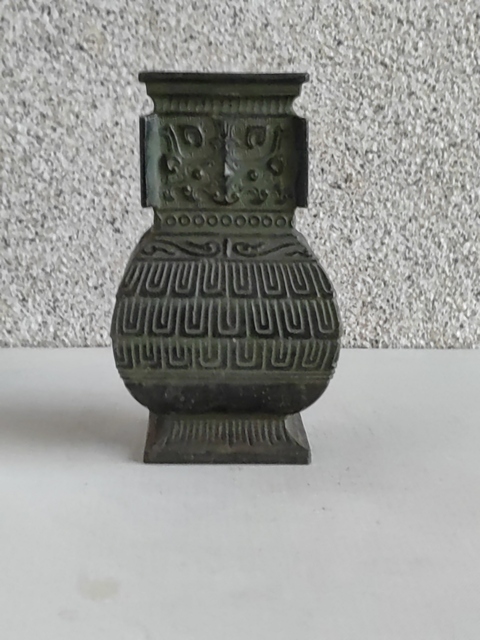 古玩銅器銅尊拍賣,當(dāng)前價(jià)格580元