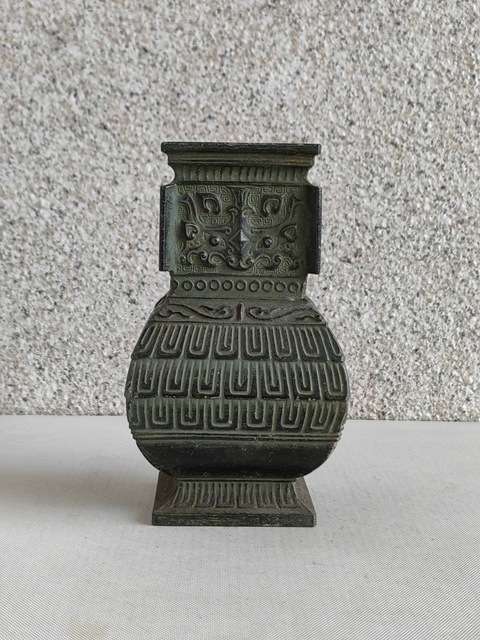 古玩銅器銅尊拍賣,當(dāng)前價(jià)格580元