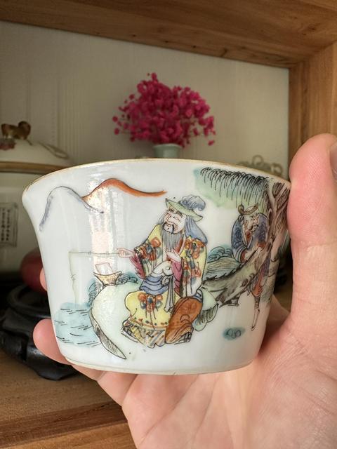 古玩陶瓷文王訪賢粉彩馬蹄杯真品鑒賞圖