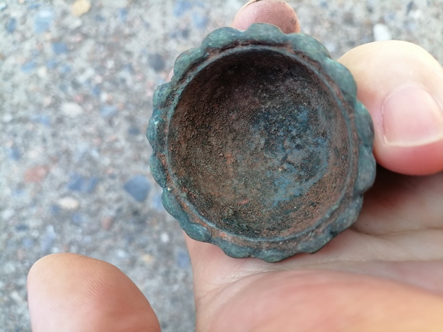 古玩銅器蓮花燭臺真品鑒賞圖