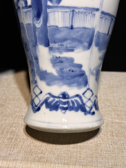 古玩陶瓷鏡面對稱畫法仕女紋瓶真品鑒賞圖