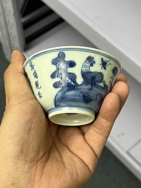 古玩陶瓷大雞圖青花杯真品鑒賞圖