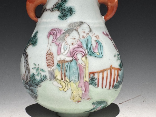 古玩陶瓷清中粉彩劉海戲金蟾壁瓶真品鑒賞圖