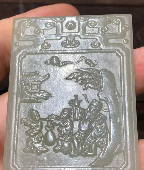 古玩玉器和田玉雕“擊鼓童子”真品鑒賞圖