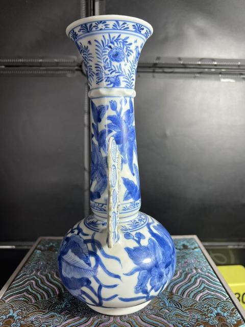 古玩陶瓷民國 青花瓶真品鑒賞圖