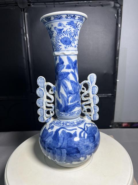 古玩陶瓷民國 青花瓶真品鑒賞圖