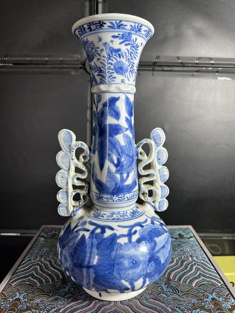 古玩陶瓷民國 青花瓶真品鑒賞圖