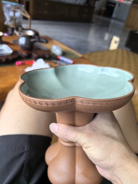 古玩陶瓷鐵畫(huà)軒制款高足貢盤真品鑒賞圖
